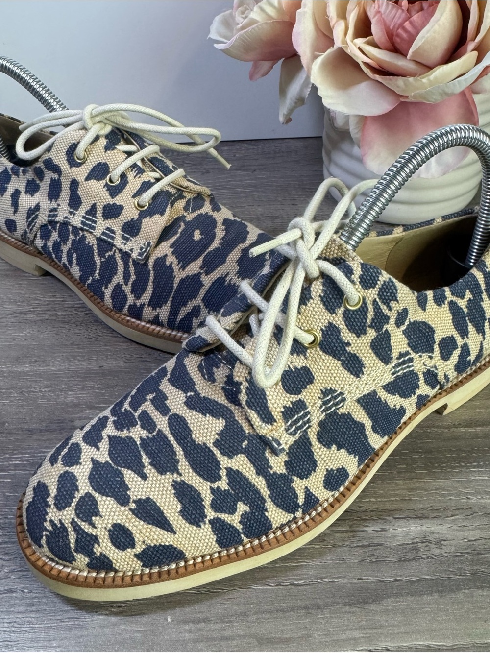 Gram Scandinavia Leopard Print Canvas Lace-Up Flats size 36/US6.5 EUC